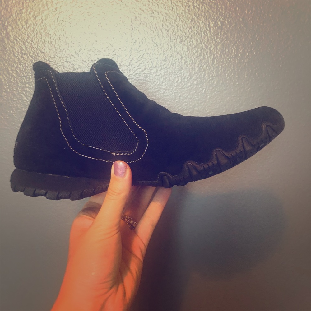 Sketchers Londoner Air-Cooled Memory Foam booties